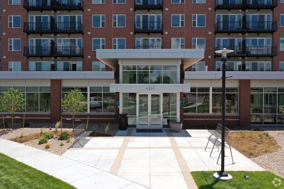 Tangent, Denver, CO 80237 - photo 1