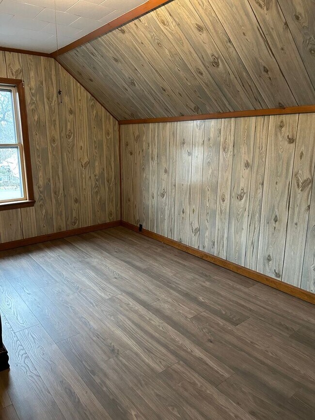 24 Roper St, Lowell, MA 01852 - photo 7