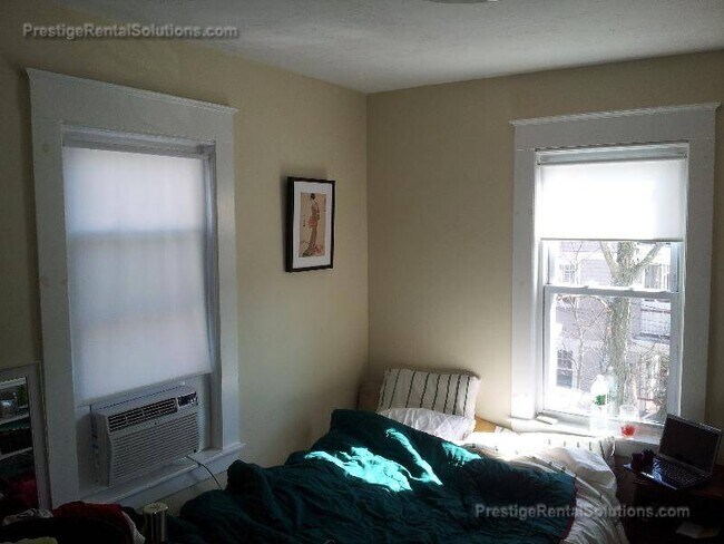 35 Lourdes Ave unit 2, Jamaica Plain, MA 02130 - photo 3