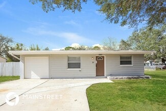 1960 Cecil St, Largo, FL 33774