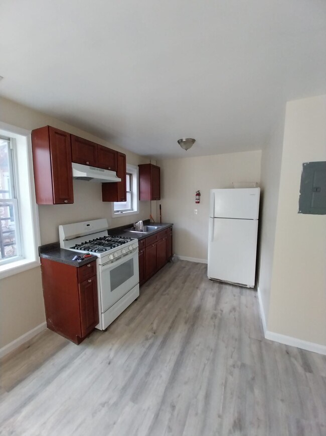244 E Hanover St Unit 2 bedrooms apartment, Trenton, NJ 08608