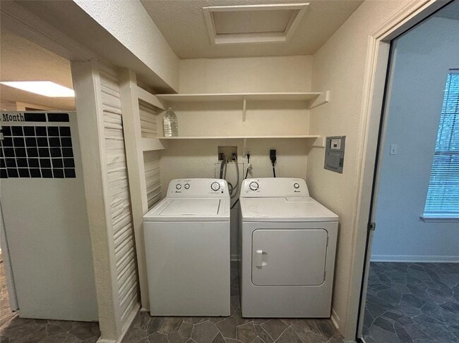 2651 Pioneer Ln, Cleveland, TX 77328 - photo 6