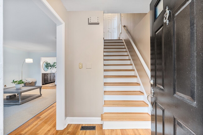 104 Terrace Dr NE unit 7, Atlanta, GA 30305 - photo 2