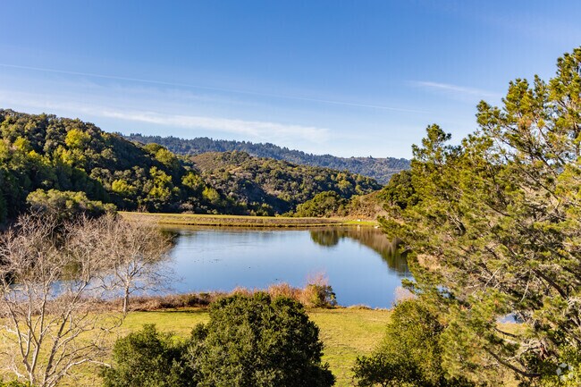 Foothills Nature Preserve is a nature lover's paradise.
