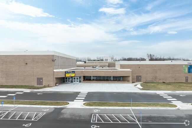 Twin Oaks Middle School is part of the U.S. Department of Education Green Ribbon Schools.