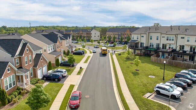 The median lot size in Arcola is 20,000 square feet, larger than the national average.