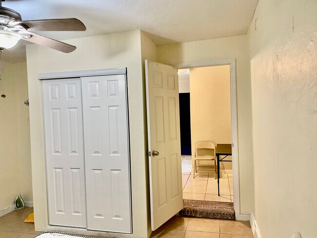 30008 SW 159th Dr unit For rent Studio 1200, Homestead, FL 33033 - photo 5