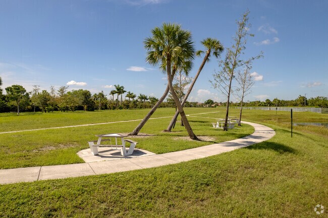 Green spaces are prominent throughout the Savannah neighborhood, offering places to rest.