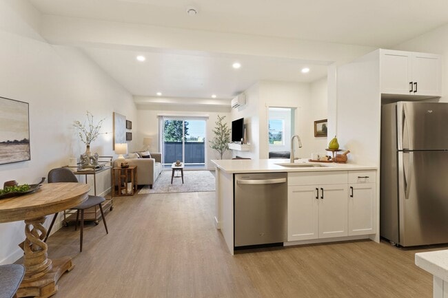 Bridgewater Apartments, Bend, OR 97702 - photo 5