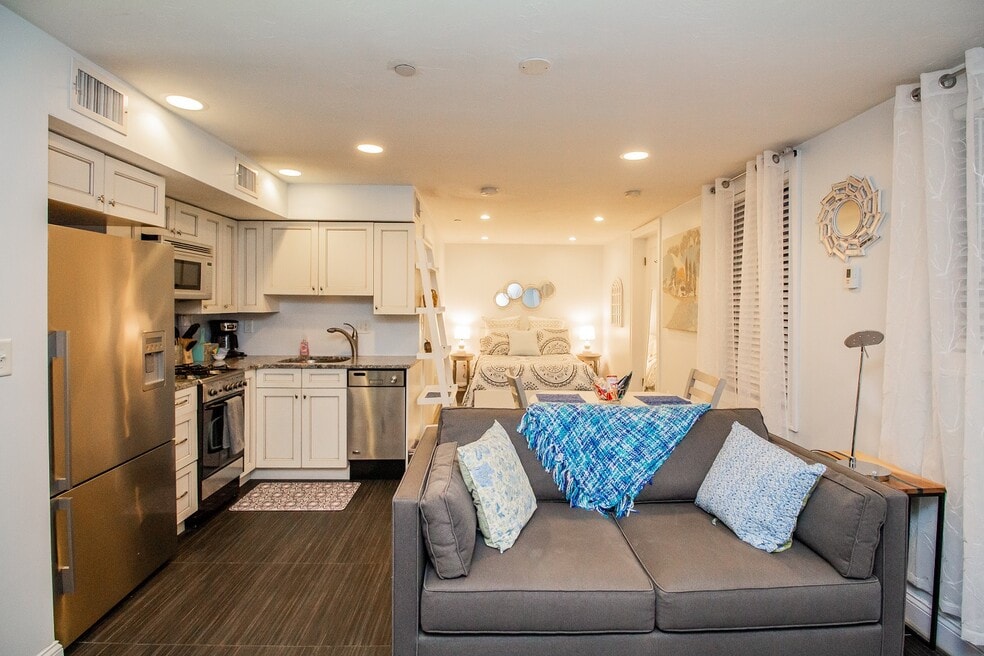 24 Hancock St unit 2, Boston, MA 02114 - photo 1