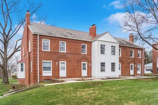 5837 N High St, Worthington, OH 43085