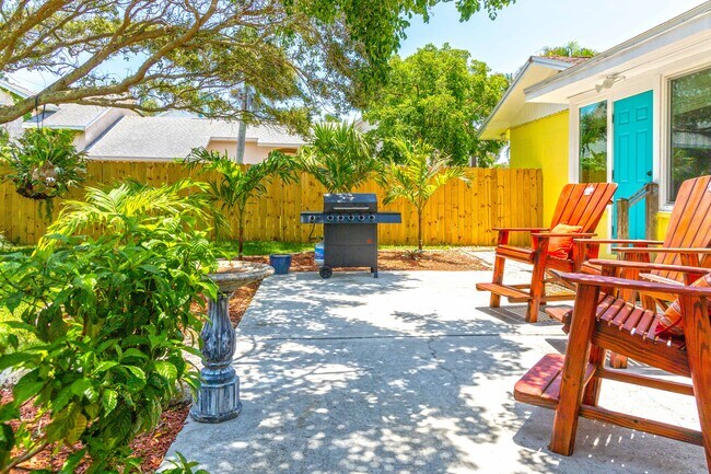 217 S Orlando Ave, Cocoa Beach, FL 32931 - photo 4