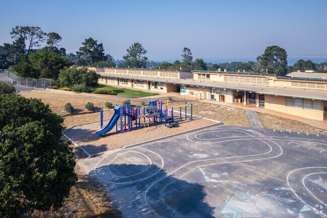 Monte Vista School serves K–8 students with a STEAM focus near Casanova Oak Knoll.