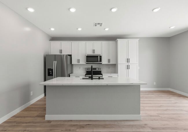 4461 Pinoche Ave unit 36480336, North Las Vegas, NV 89032 - photo 3