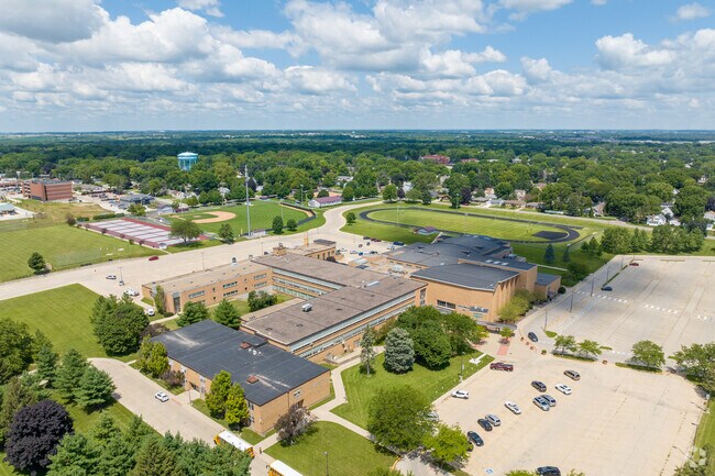 West High School earns a B-minus from Niche.