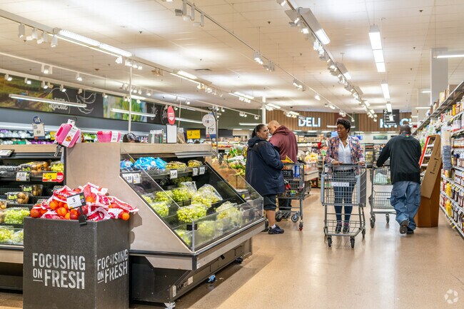 Stop & Shop of Maspeth provides great convenience for daily produce needs.