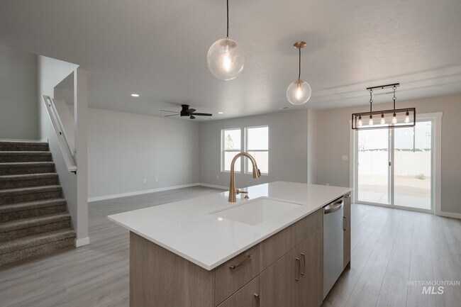 236 Caribou Ct, Horseshoe Bend, ID 83629 - photo 5