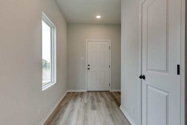 14743 Lower Pass unit 36474612, San Antonio, TX 78252 - photo 2