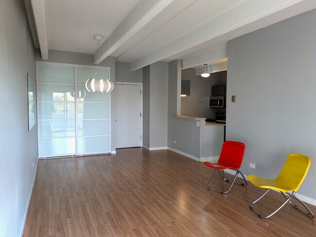 Wellington Square Condominiums unit 405, Denver, CO 80210 - photo 5