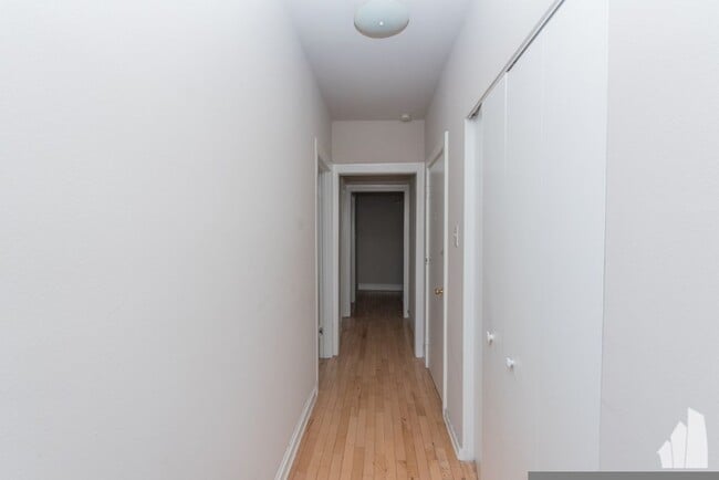 5665 N Ridge Ave unit 62-2I, Chicago, IL 60660 - photo 4