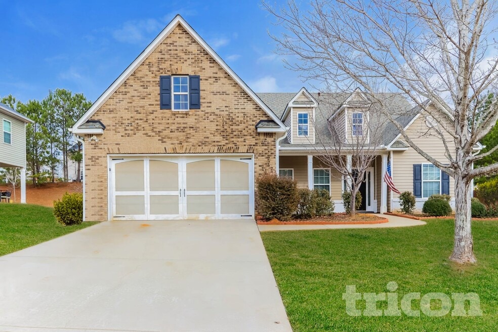 1012 Levista Dr, Locust Grove, GA 30248 - photo 1