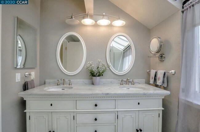 34 Mozden Ln, Pleasant Hill, CA 94523 - photo 5