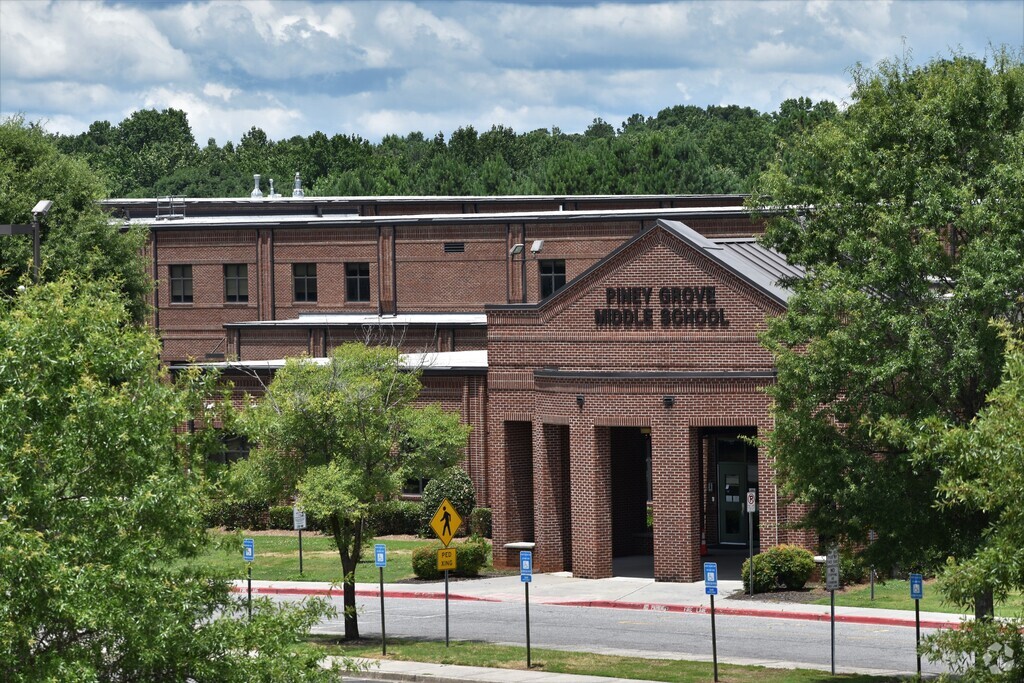 Piney Grove Middle School, Cumming GA Rankings & Reviews - Homes.com