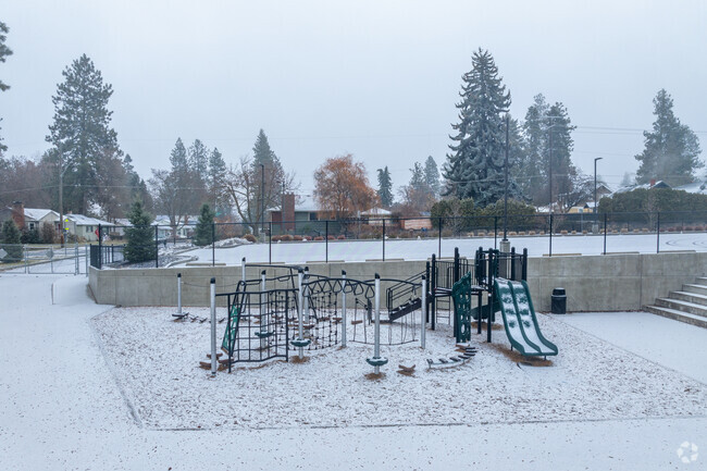 Franklin Elementary has a small playground behind the school.