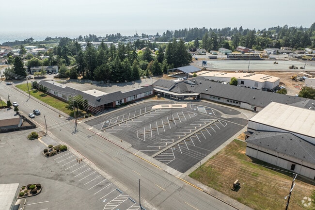 Azalea Middle School is a public middle school in Brookings OR.