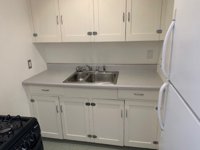 111 Broadway Ave unit 12, Pueblo, CO 81004 - photo 4