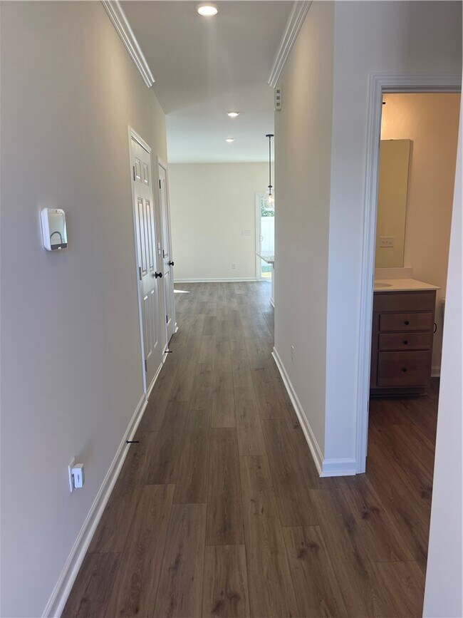 11 Sweetgrass St, Central, SC 29630 - photo 5