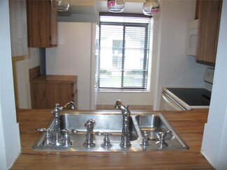 714 Gardens Dr Unit 205, Pompano Beach, FL 33069