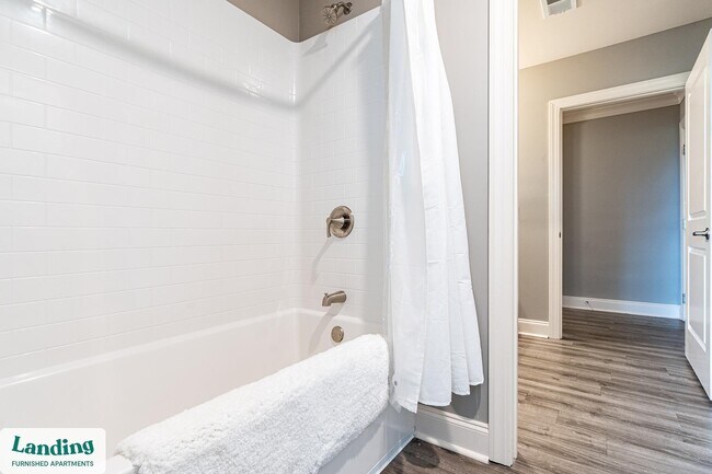 305 Laredo Dr unit 2-306, Cocoa, FL 32926 - photo 6