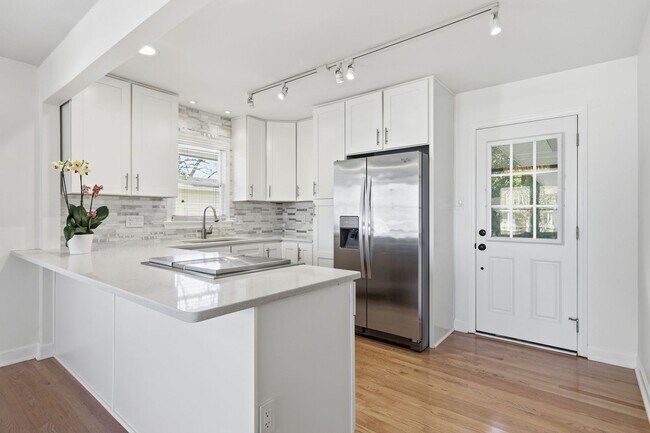 902 New Bern Ave, Raleigh, NC 27601 - photo 5