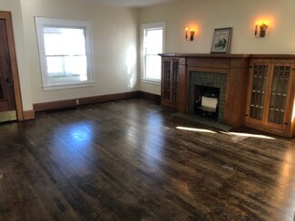 106 E Heman St Unit 3 Bedroom Lower Flat, East Syracuse, NY 13057