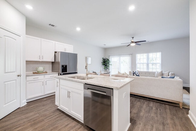 The Hamlet, Hinesville, GA 31313 - photo 3