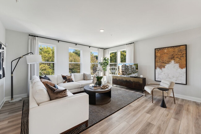 The Grey unit 201, Raleigh, NC 27601 - photo 2