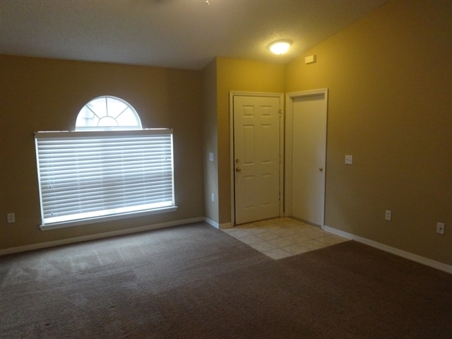 7251 Lawn Tennis Ln, Jacksonville, FL 32277 - photo 2