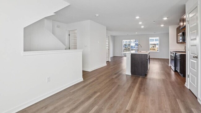 1393 Oakfield Ln, Pingree Grove, IL 60140 - photo 2