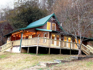 195 Emerald Dr, Hampshire, TN 38461