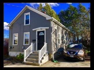 252 Grove St, Woonsocket, RI 02895