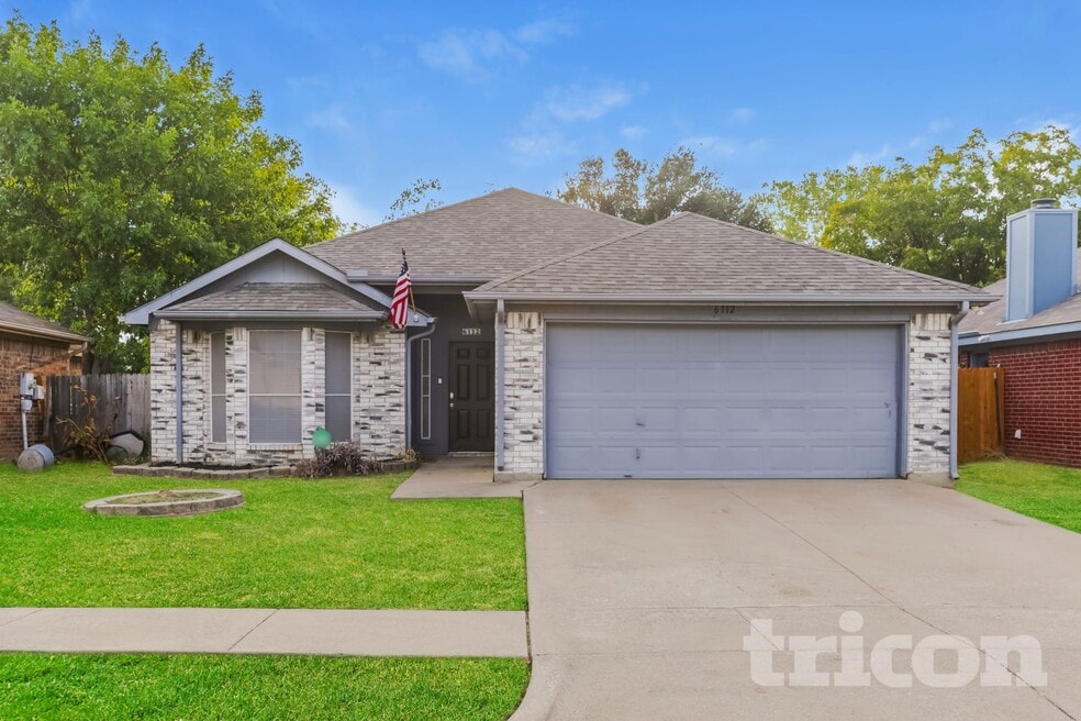6112 Wall St, Arlington, TX 76018 - photo 1