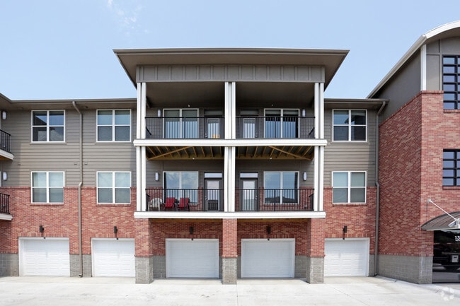 The Apartments at Lux 96, Papillion, NE 68046 - photo 2