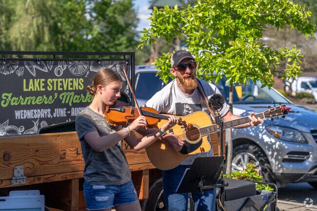 North Lake Stevens residents head to the Lake Stevens Farmers Market every Wednesday afternoon.