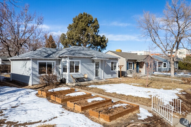 Rows of homes reflect Chaffee Park’s post-war housing history.