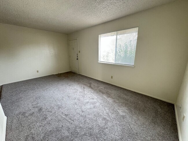 2211 Cascade Dr unit B, Killeen, TX 76549 - photo 3