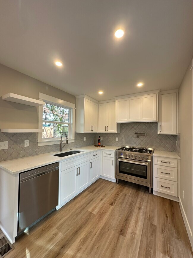 5325 NE Flanders St, Portland, OR 97213 - photo 5