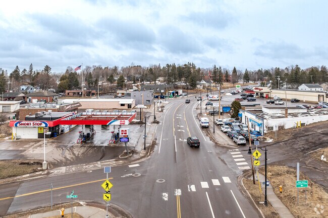 Woodland offers a convenient shopping hub for residents at the intersection of Woodland Avenue and Calvary Road.