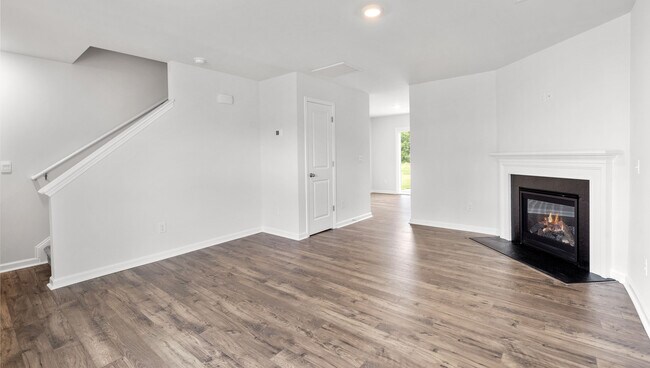 308 Valencia Cir unit 36209234, Wellford, SC 29385 - photo 6