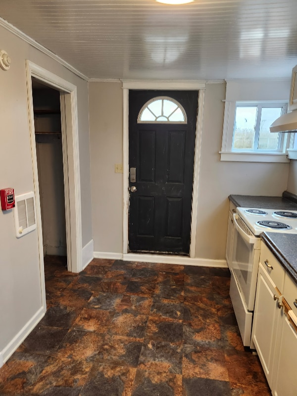 332 W St Joseph St unit c, Easton, PA 18042 - photo 2